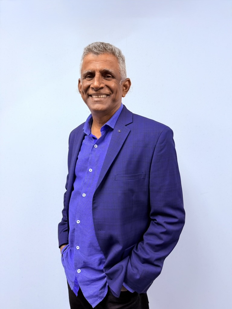 Max Karunagaran